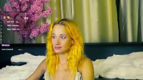 Emmylie online show from 05.12.26
