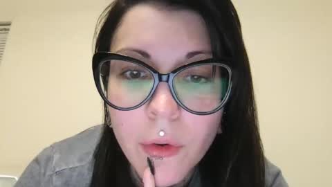 Snapshot of emofairy420 chatting on 11.19.25 emofairy420 online show from 11.19.25