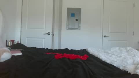 Emori Splash online show from 01.08.26