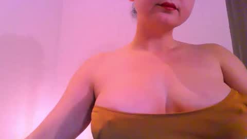 M online show from 04.10.26