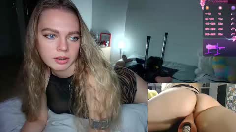 Snapshot of emptyhunters chatting on 10.10.25 emptyhunters online show from 10.10.25