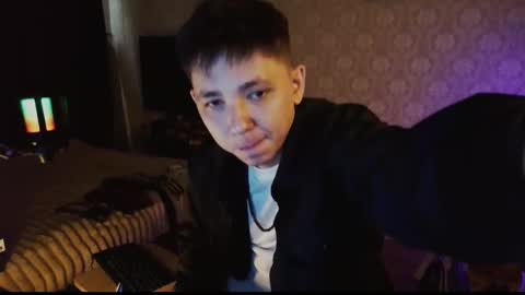 Snapshot of emveeboy96 chatting on 03.29.26 emveeboy96 online show from 03.29.26