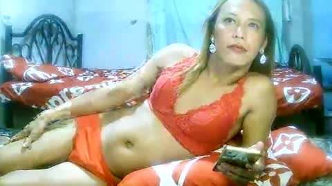 CHUN LY online show from 01.17.25