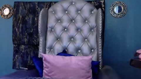 EnchantressQueen online show from 05.25.26