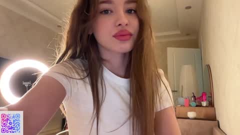 Mia online show from 09.12.25