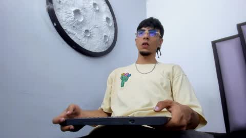 endrick_23 online show from 04.12.26