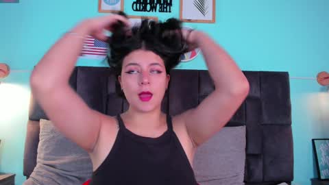 Snapshot of engelstone_ chatting on 01.20.25 E N G E L online show from 01.20.25