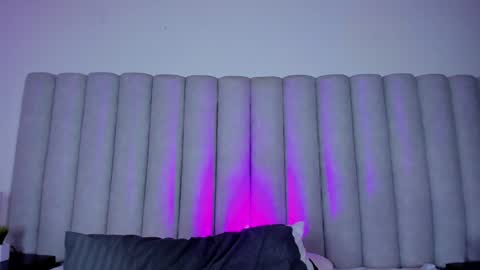 Snapshot of engelstone_ chatting on 02.01.25 E N G E L online show from 02.01.25