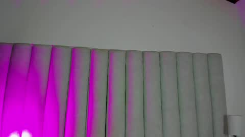 Snapshot of engelstone_ chatting on 03.08.25 E N G E L online show from 03.08.25