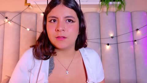 Snapshot of engelstone_ chatting on 11.21.25 E N G E L online show from 11.21.25