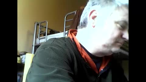 englishguysurrey online show from 02.18.26