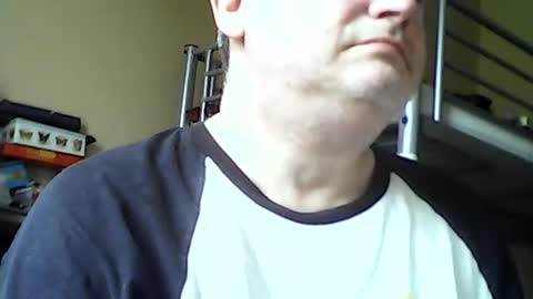 englishguysurrey online show from 06.19.26