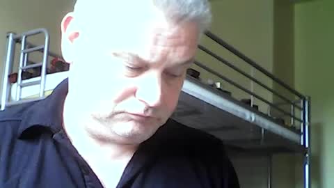 englishguysurrey online show from 06.22.26