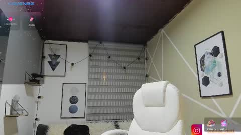 Snapshot of enma_clark chatting on 06.15.26 Enma clark online show from 06.15.26