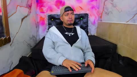 enrique online show from 10.26.25