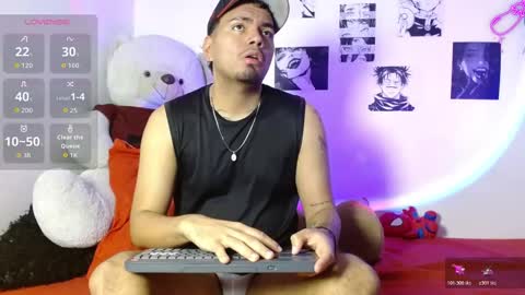 Snapshot of enrique_villa23 chatting on 03.16.26 enrique online show from 03.16.26