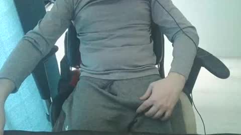 Snapshot of enriquexxx21xxx chatting on 04.15.26 enriquexxx21xxx online show from 04.15.26
