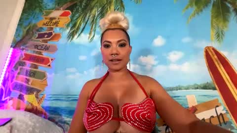 Mia visit  online show from 09.16.25