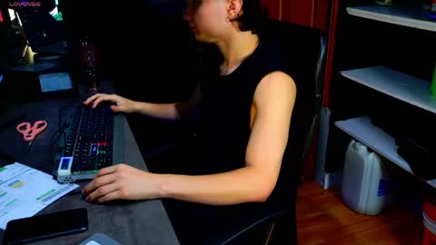 enzo_steel online show from 06.08.26