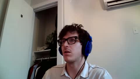 Snapshot of enzyme_ chatting on 12.11.24 enzyme_ online show from 12.11.24