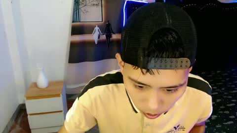 Snapshot of eouae chatting on 07.02.26 ask me online show from 07.02.26