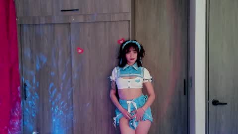 Snapshot of ephemeral_hot chatting on 02.05.26 Leyla online show from 02.05.26