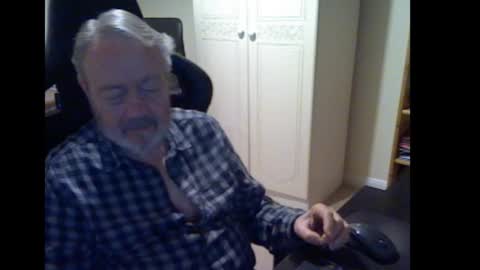 erasmus_d online show from 11.27.25