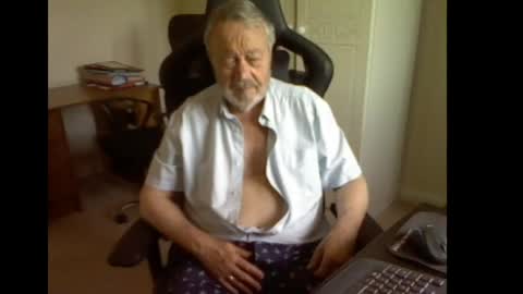 erasmus_d online show from 05.26.26