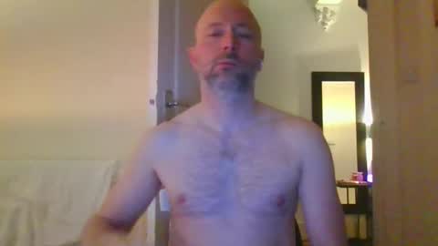 eric334418 online show from 01.12.26