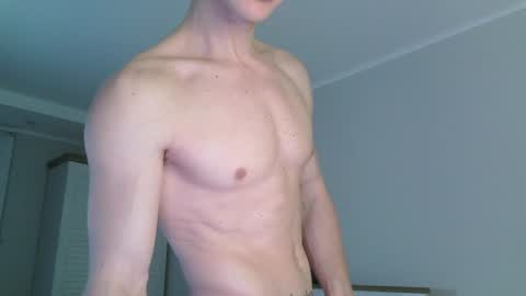 Snapshot of eric_crush chatting on 01.25.25 Eric Crush online show from 01.25.25