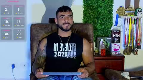 Snapshot of eric_harrison1 chatting on 03.08.25 Brayan online show from 03.08.25