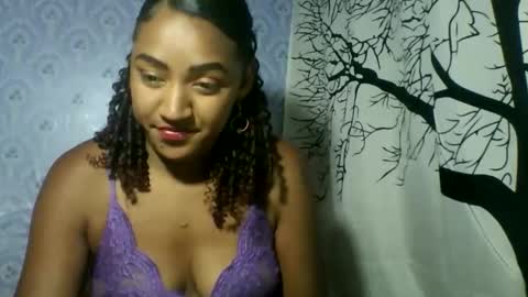 erica0586 online show from 09.26.25