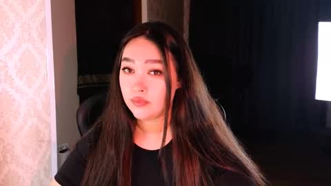 Erica Wayne online show from 11.29.25