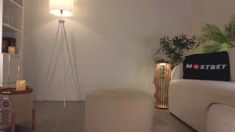 Call me Erica online show from 12.06.24