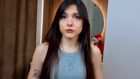 Snapshot of ericapapandrea chatting on 12.19.25 Dina online show from 12.19.25