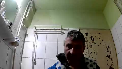 Snapshot of ericboy32 chatting on 12.29.24 eric online show from 12.29.24