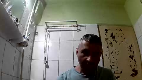 Snapshot of ericboy32 chatting on 01.03.25 eric online show from 01.03.25