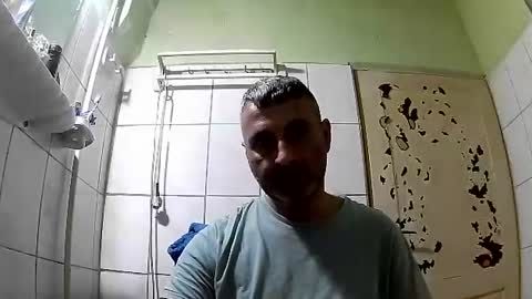 Snapshot of ericboy32 chatting on 01.04.25 eric online show from 01.04.25