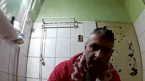 Snapshot of ericboy32 chatting on 01.06.25 eric online show from 01.06.25