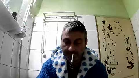 Snapshot of ericboy32 chatting on 02.08.25 eric online show from 02.08.25