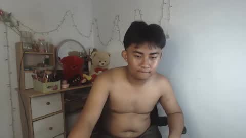 erick_cummer30 online show from 04.14.26