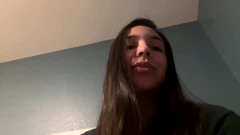 ErickaVee online show from 12.08.24