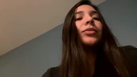 ErickaVee online show from 12.10.24