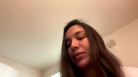 ErickaVee online show from 12.16.24