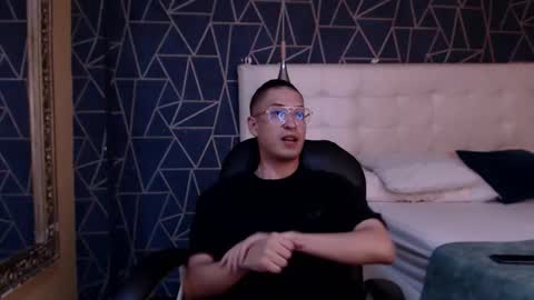 Snapshot of erickferrer chatting on 02.27.26 Erick online show from 02.27.26