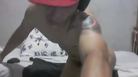 Snapshot of erickfitnes chatting on 02.24.26 Masturbation online show from 02.24.26