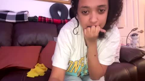 Snapshot of erik339102554 chatting on 12.24.24 Lea Erik online show from 12.24.24