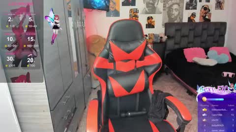 Snapshot of erika_montoya chatting on 03.03.25 erika online show from 03.03.25