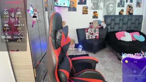 Snapshot of erika_montoya chatting on 03.05.25 erika online show from 03.05.25