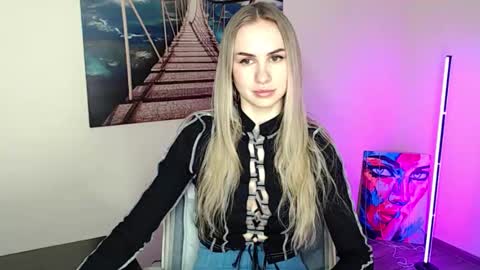 Snapshot of erikagavin chatting on 03.06.26 Erika online show from 03.06.26